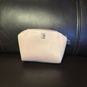 Givenchy Parfums Iconic Nude Pink Pouch Cosmetic Makeup Travel Bag Case NWOB